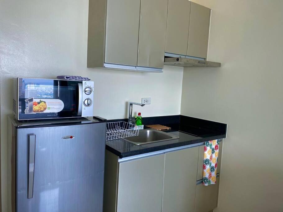 Makati Penthouse With Stunning City Skyline View Manila Luaran gambar