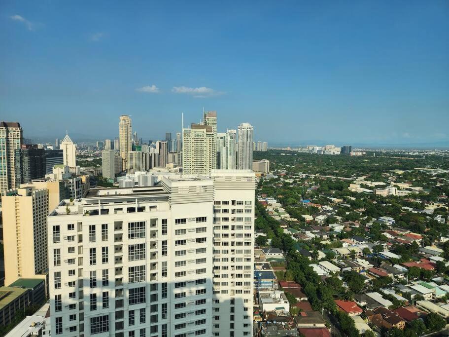Makati Penthouse With Stunning City Skyline View Manila Luaran gambar