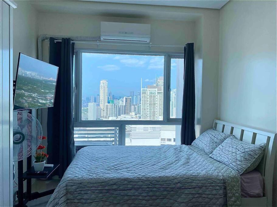 Makati Penthouse With Stunning City Skyline View Manila Luaran gambar