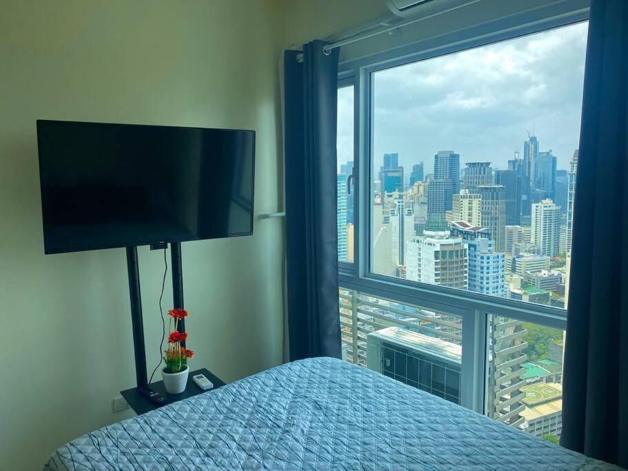 Makati Penthouse With Stunning City Skyline View Manila Luaran gambar