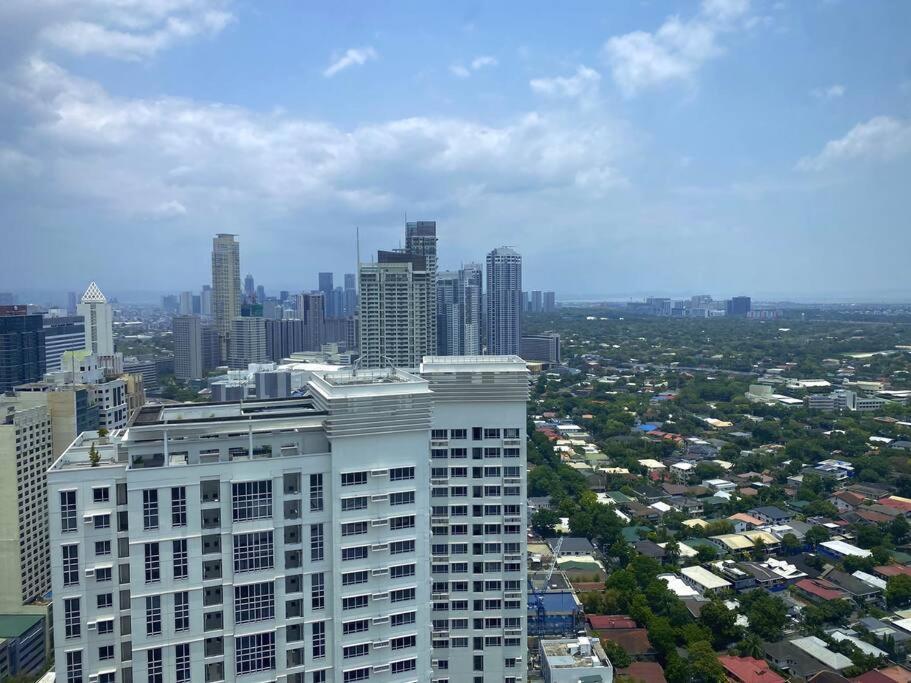 Makati Penthouse With Stunning City Skyline View Manila Luaran gambar