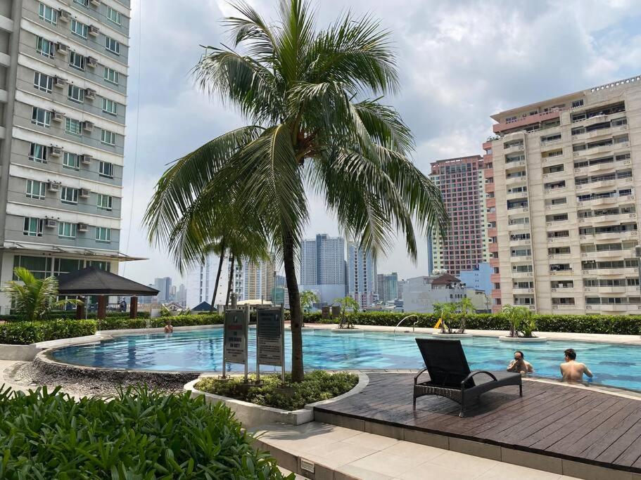 Makati Penthouse With Stunning City Skyline View Manila Luaran gambar
