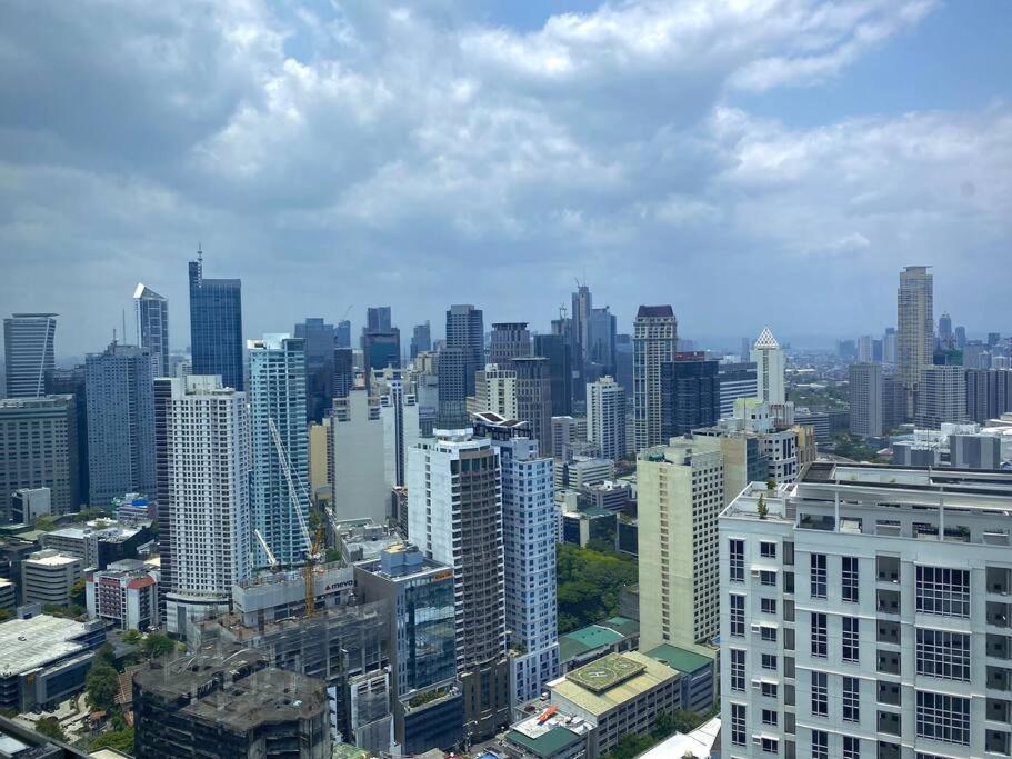 Makati Penthouse With Stunning City Skyline View Manila Luaran gambar
